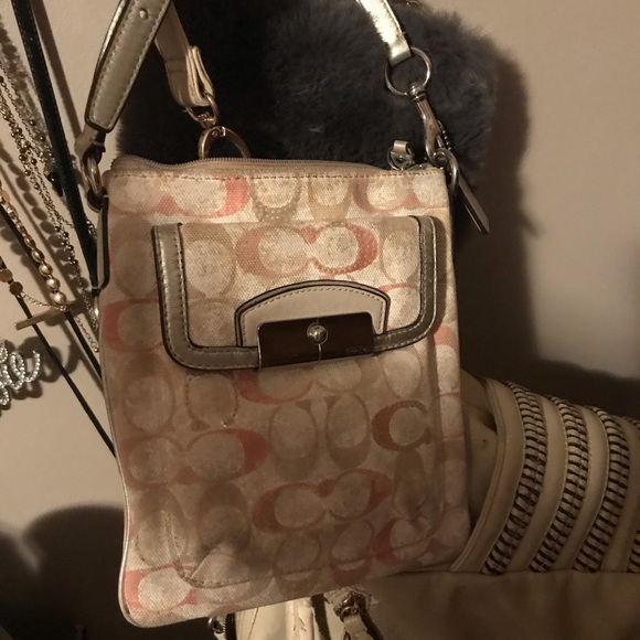 Coach side purse - Picture 6 of 6